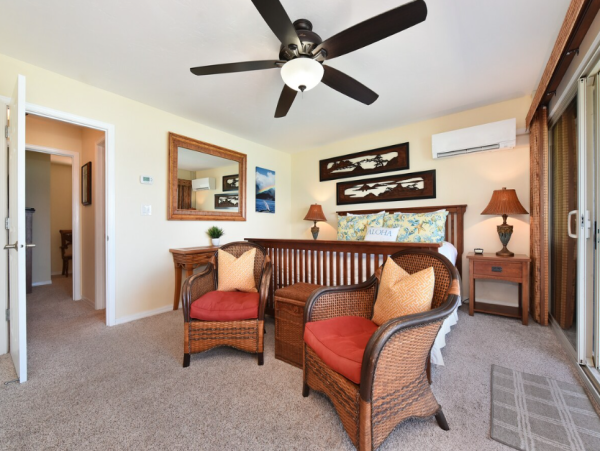 Luxury Oceanfront Condo in West Maui - Stunning Views & Amenities